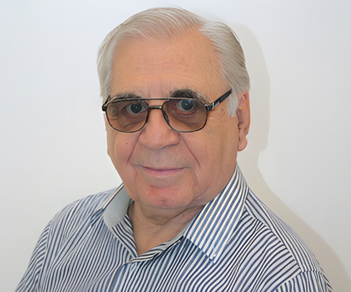 Escritor Alberto Cruz