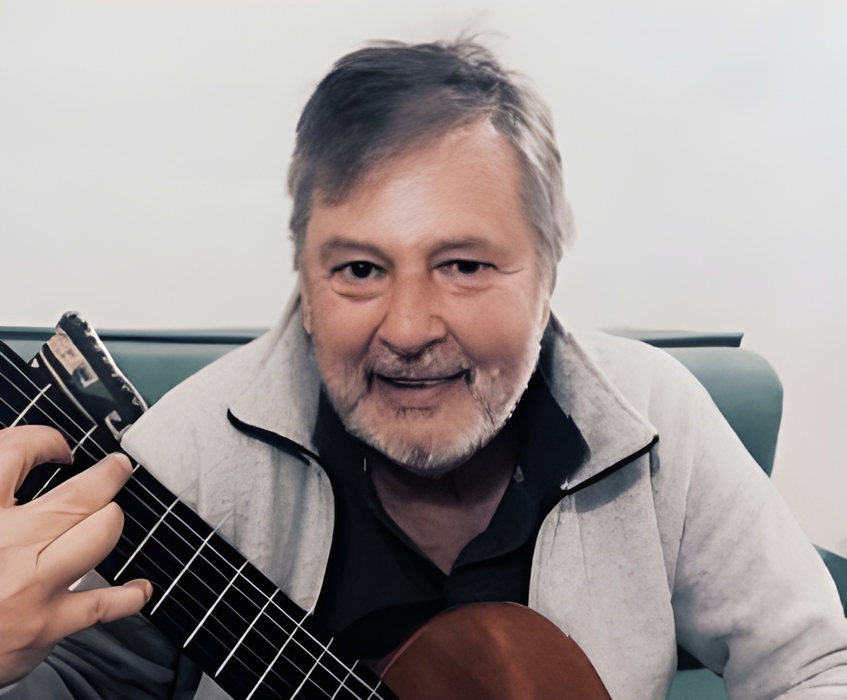 Escritor Eduardo Barca