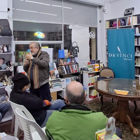 Lic. Óscar Padrón Favre en Da Vinci Ediciones
